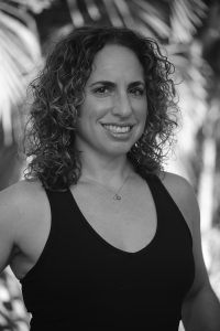 Lauren Peltz - Headshot connective triggers bodywork - SMALL - BW